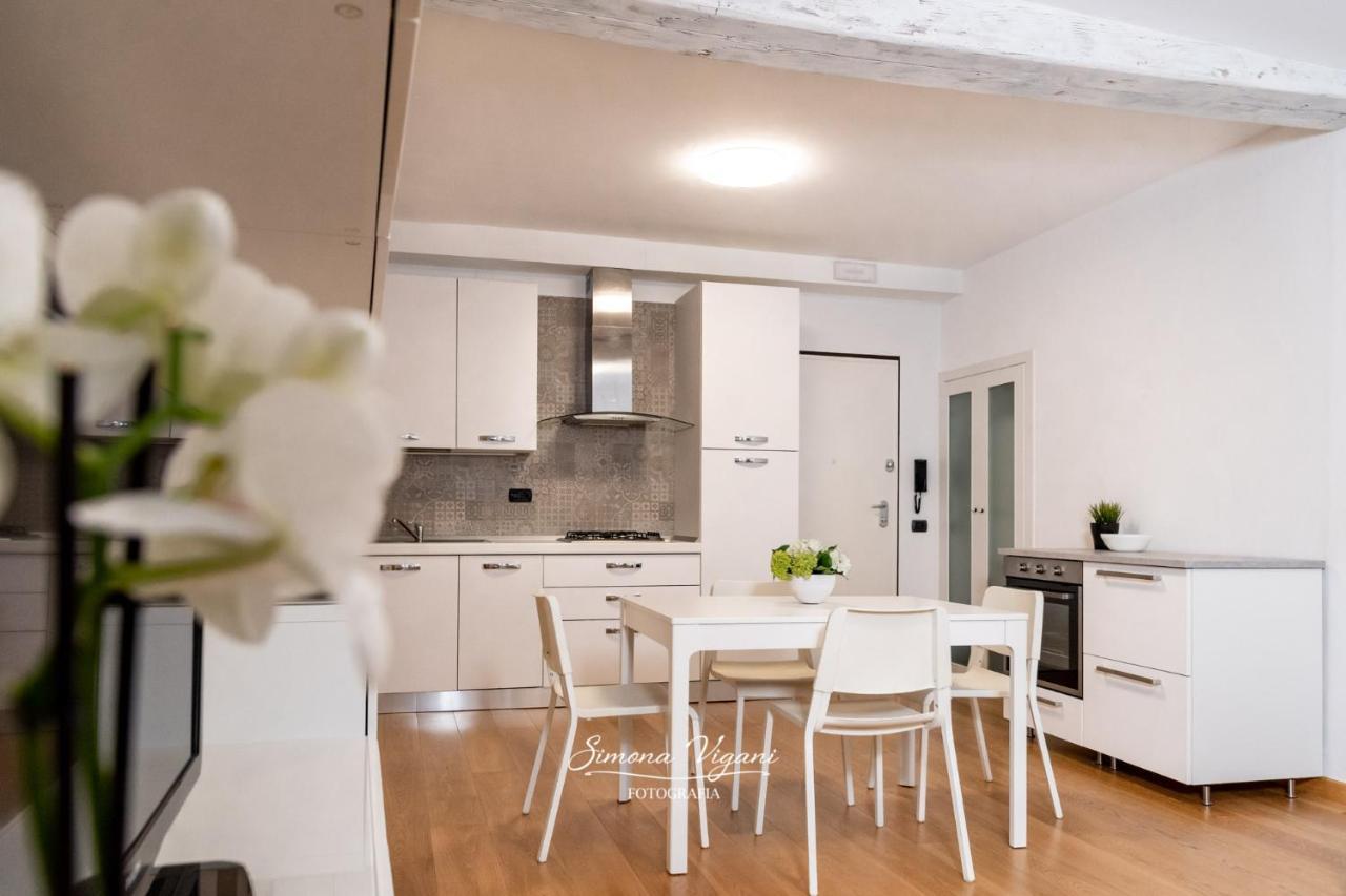 Feel At Home - Nel Cuore Di Lovere Ngoại thất bức ảnh